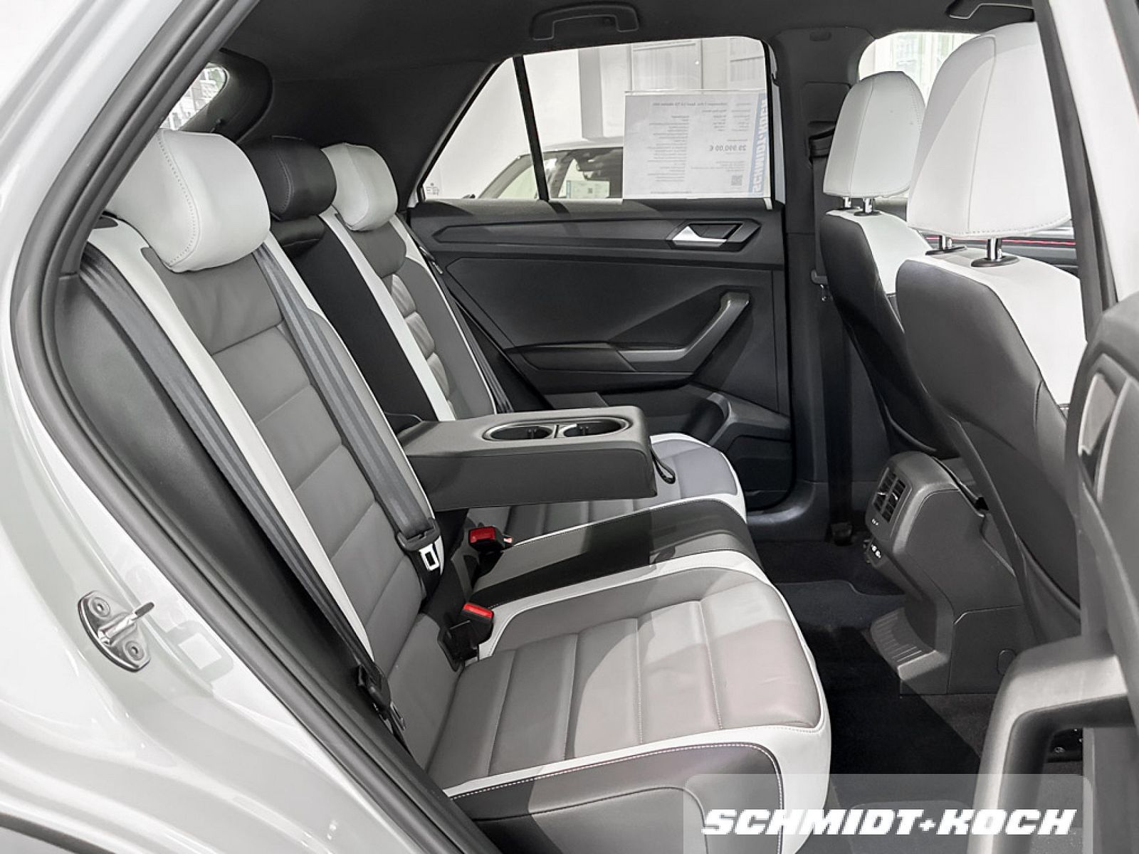 Volkswagen T-Roc 2.0 TDI Sport 4Motion - Samsaru's Car Outlet