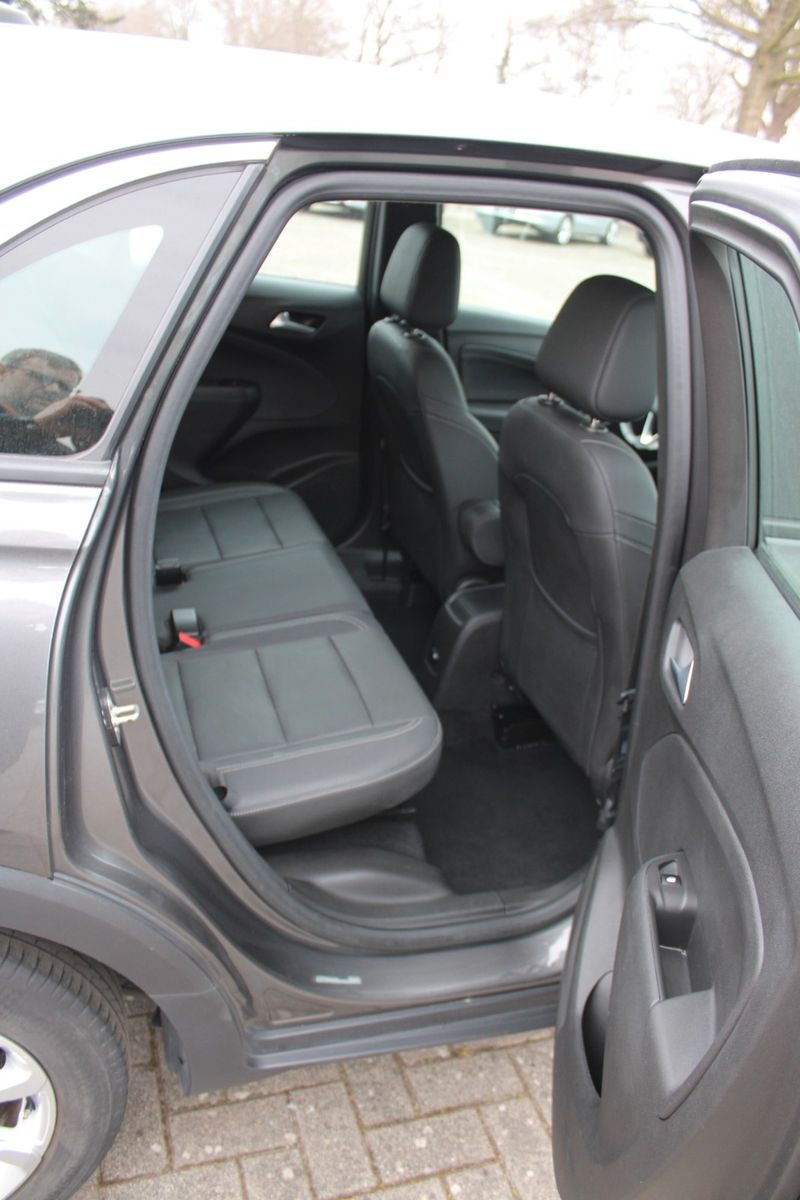 Opel Crossland Elegance - Samsaru's Car Outlet