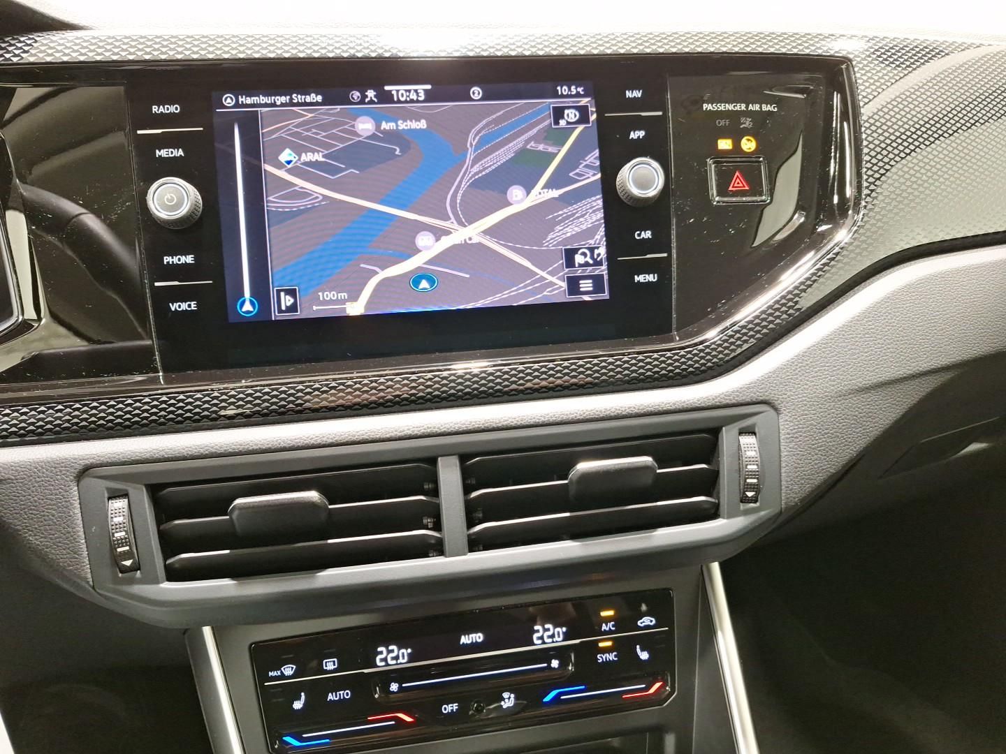 Volkswagen Taigo 1.0 TSI Life - Samsaru's Car Outlet