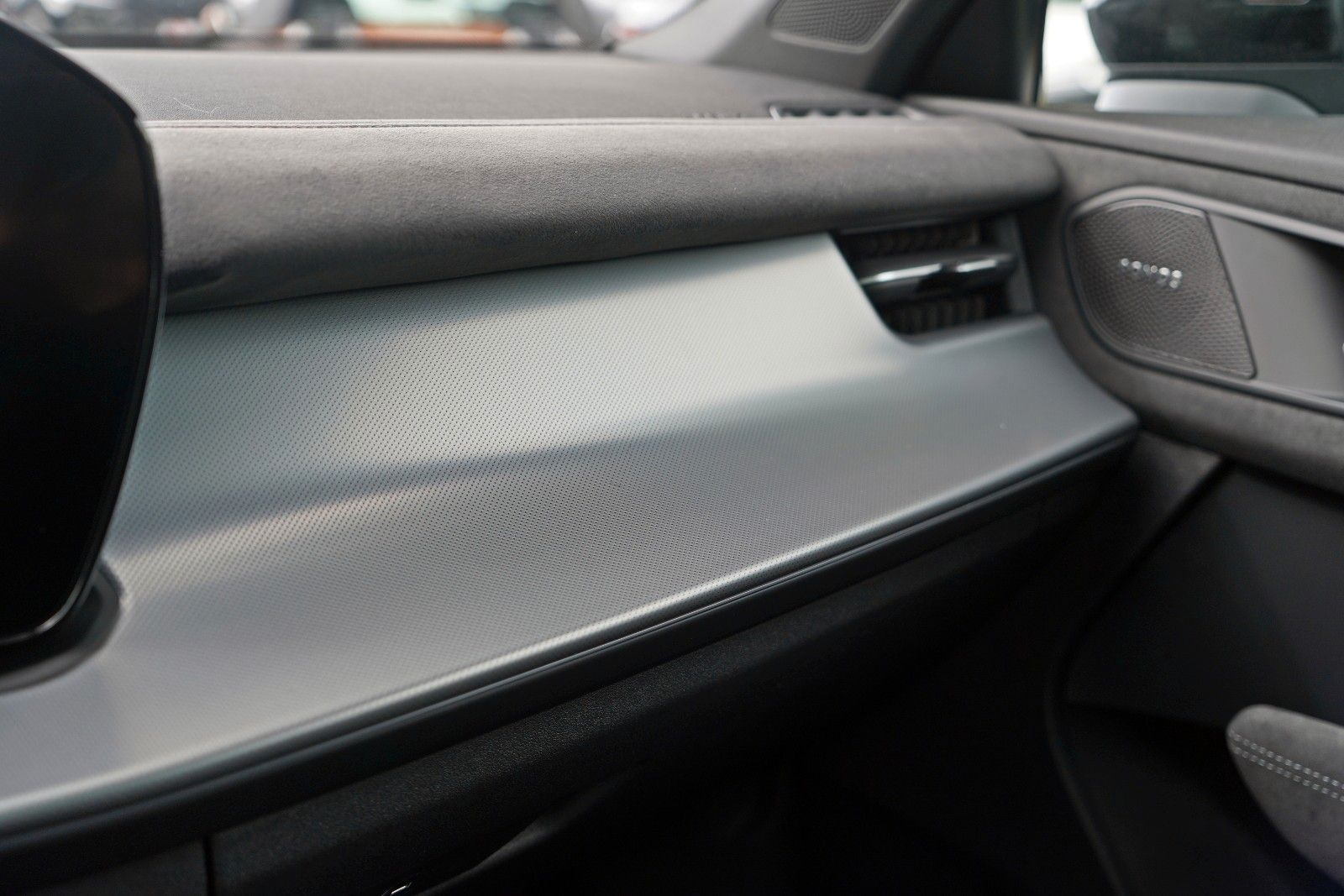 Audi Q3 SUV e-hybrid AHK S-LINE PANO TECH PRO MATRIX