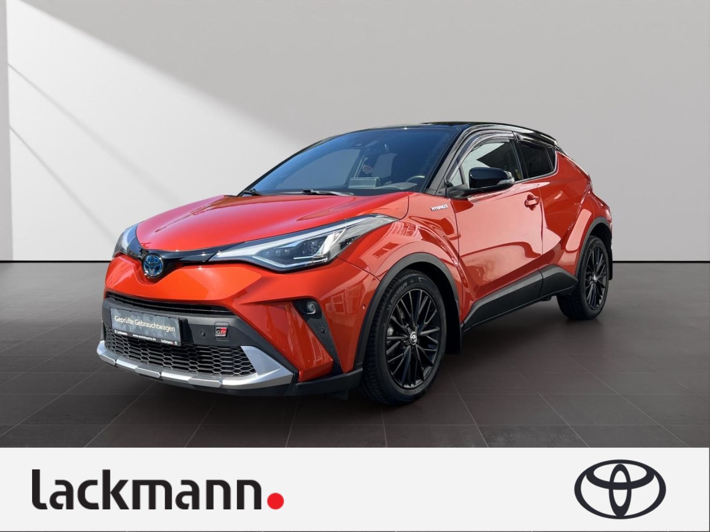 Toyota C-HR 2.0 Hybrid Orange Edition - Samsaru's Car Outlet
