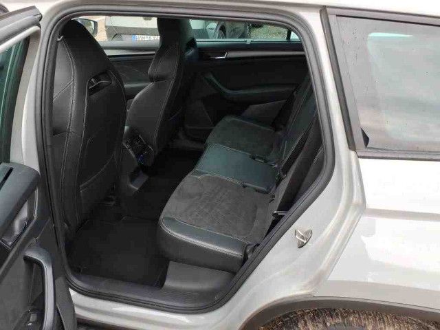 Skoda Kodiaq 2.0 TDI DSG Sportline 4x4 AHK Pano PDC RF