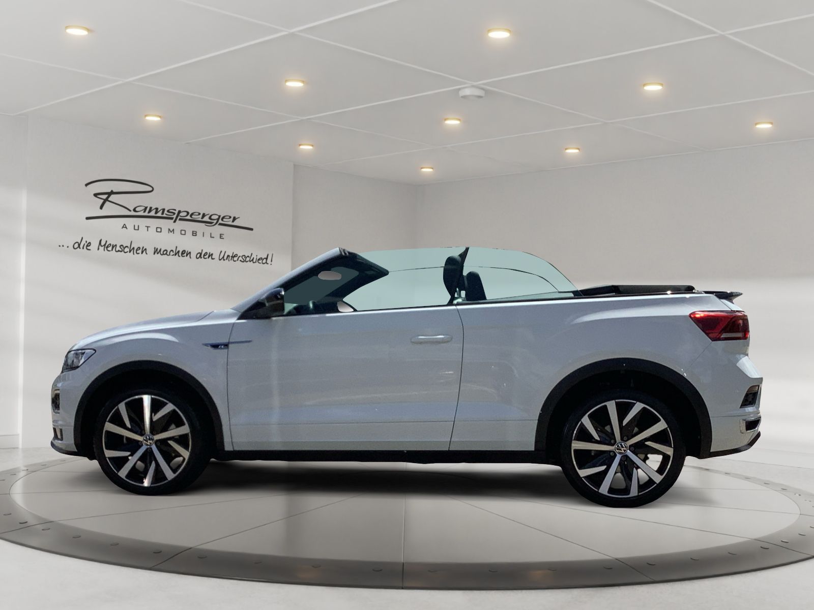 Volkswagen T-Roc R-Line - Samsaru's Car Outlet