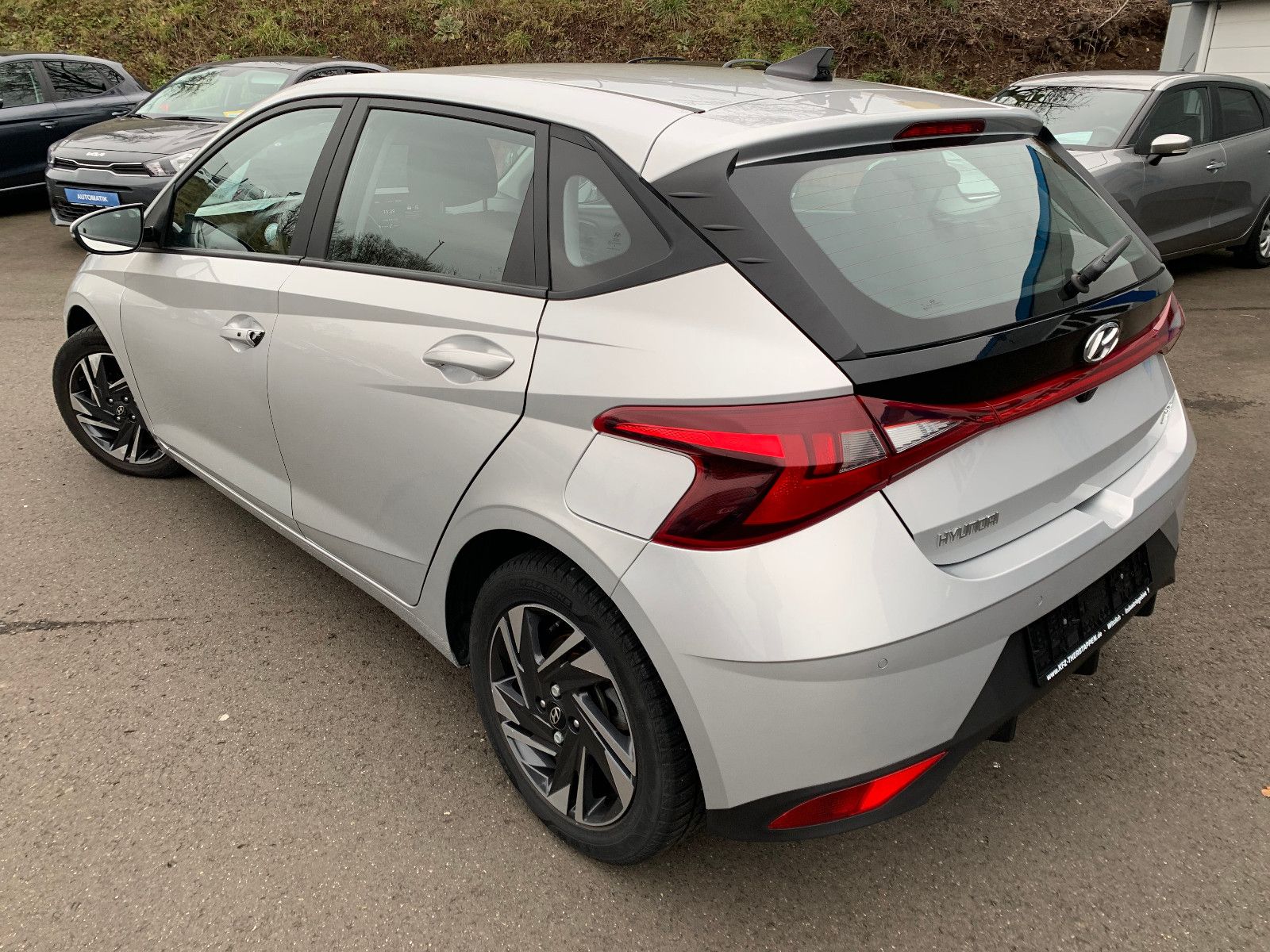 Hyundai i20 Comfort Autom. - Samsaru's Car Outlet