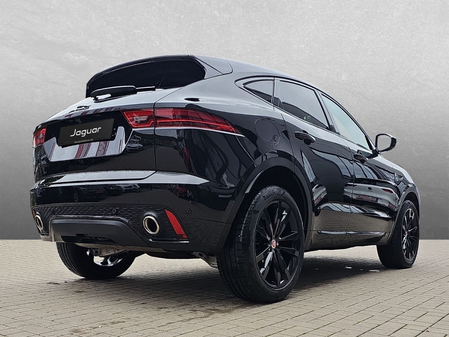 Jaguar E-Pace P200 AWD R-Dynamic HSE 20 AHK BLACK PACK