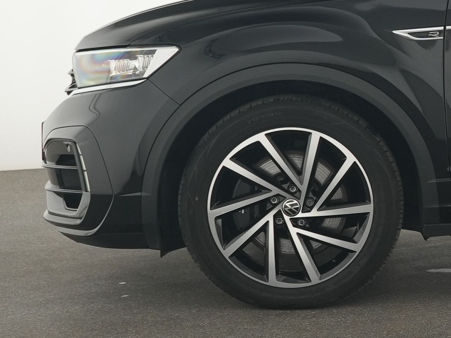 Volkswagen T-Roc R - Samsaru's Car Outlet