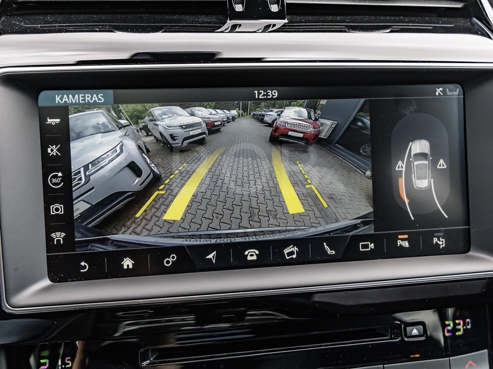 Jaguar F-Pace SVR Head-UP SD AHK Komfort-P