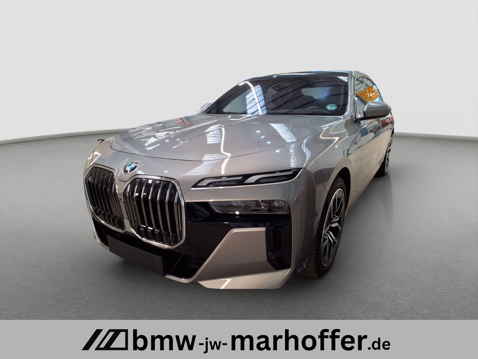 BMW 740 d xDrive MSport 21 Zoll Standhzg iCONIC