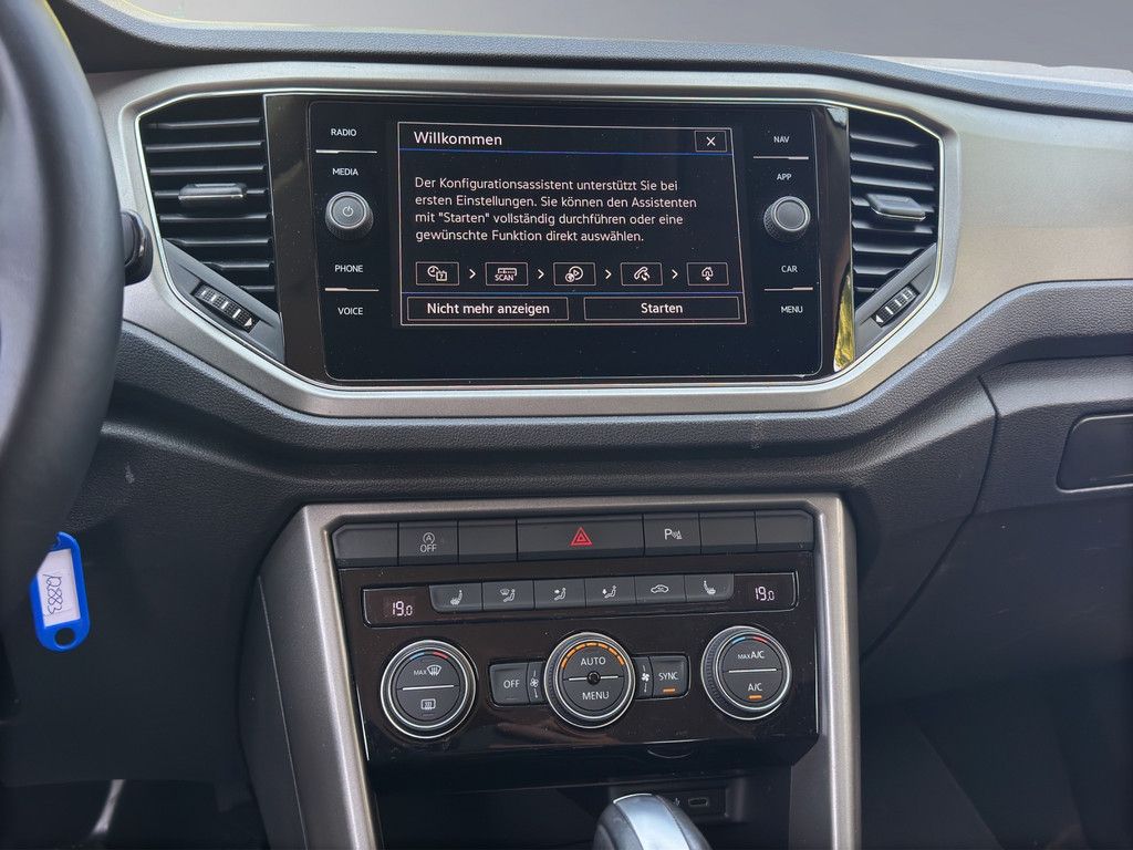 Volkswagen T-Roc 1.5 TSI Style DSG - Samsaru's Car Outlet