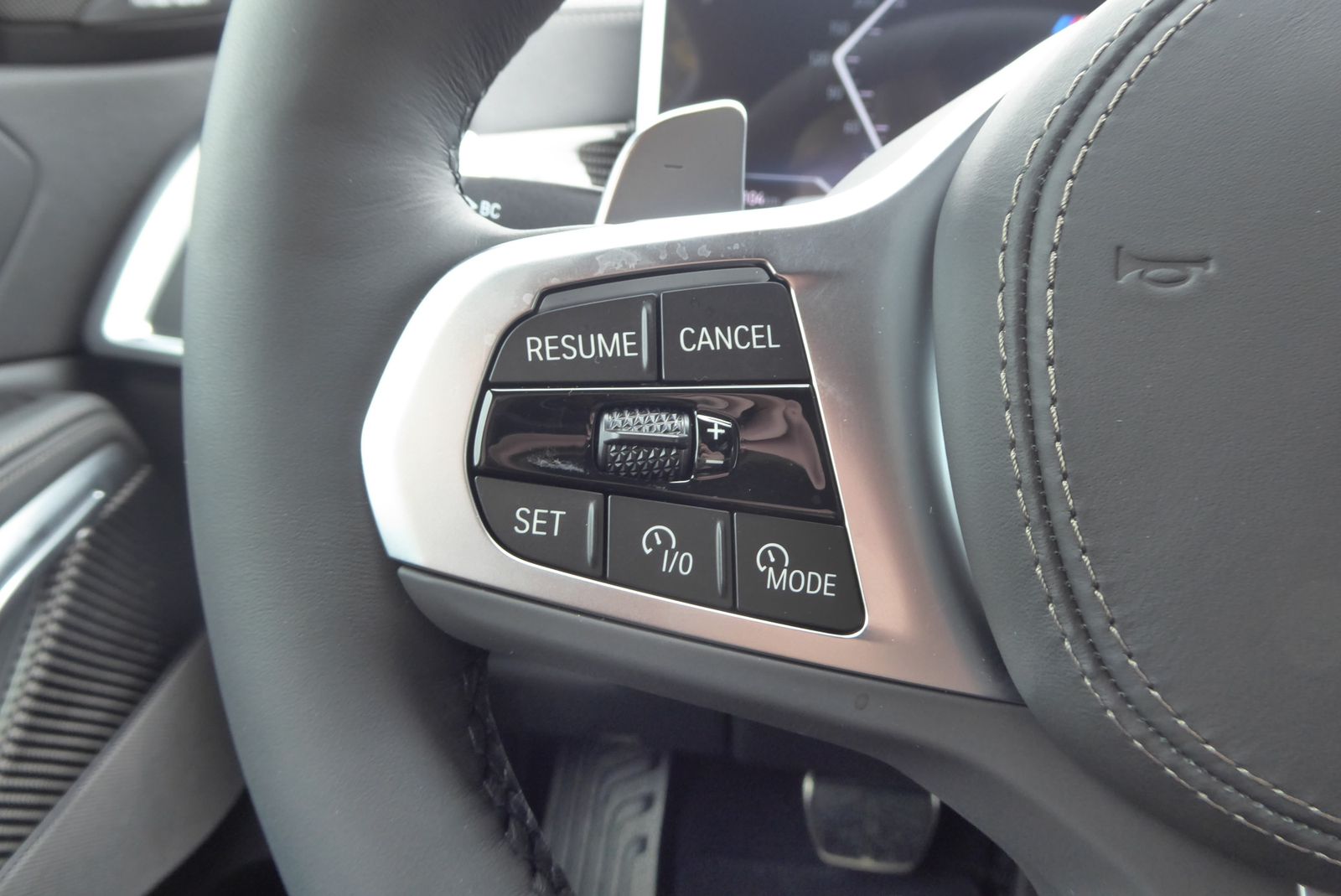 BMW X6 xDrive40d M Sport AHK HuD SH PANO 360°