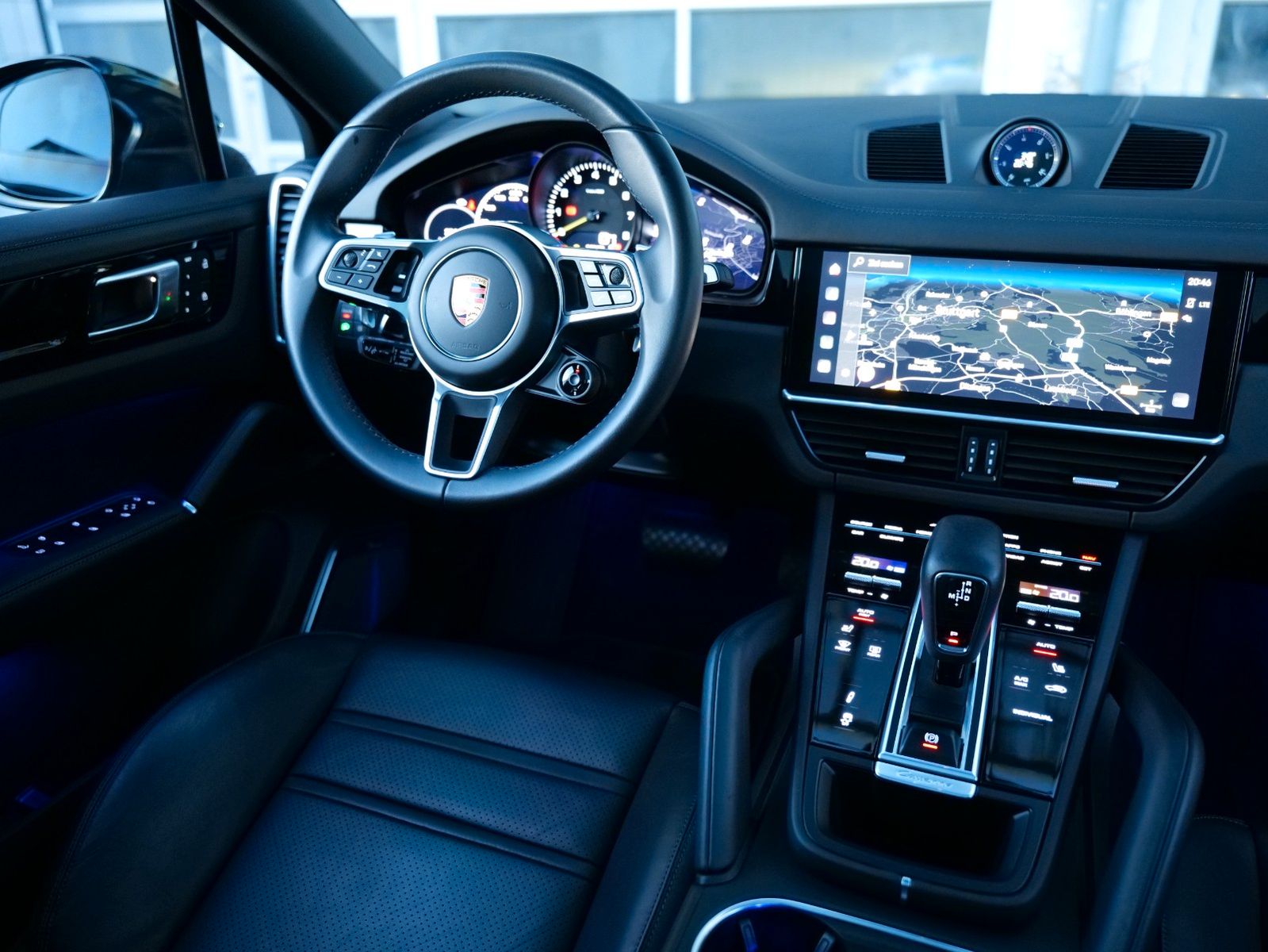 Porsche Cayenne Coupe E-Hybrid Platinum Edi SPORT DESIGN