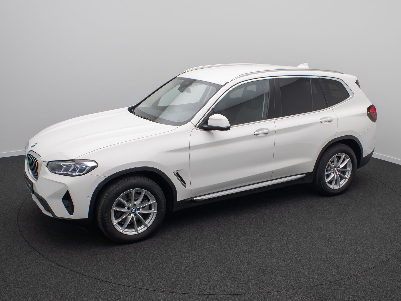 BMW X3 xD20i Kamera DAB Laser HiFi Komfort Sport 18"