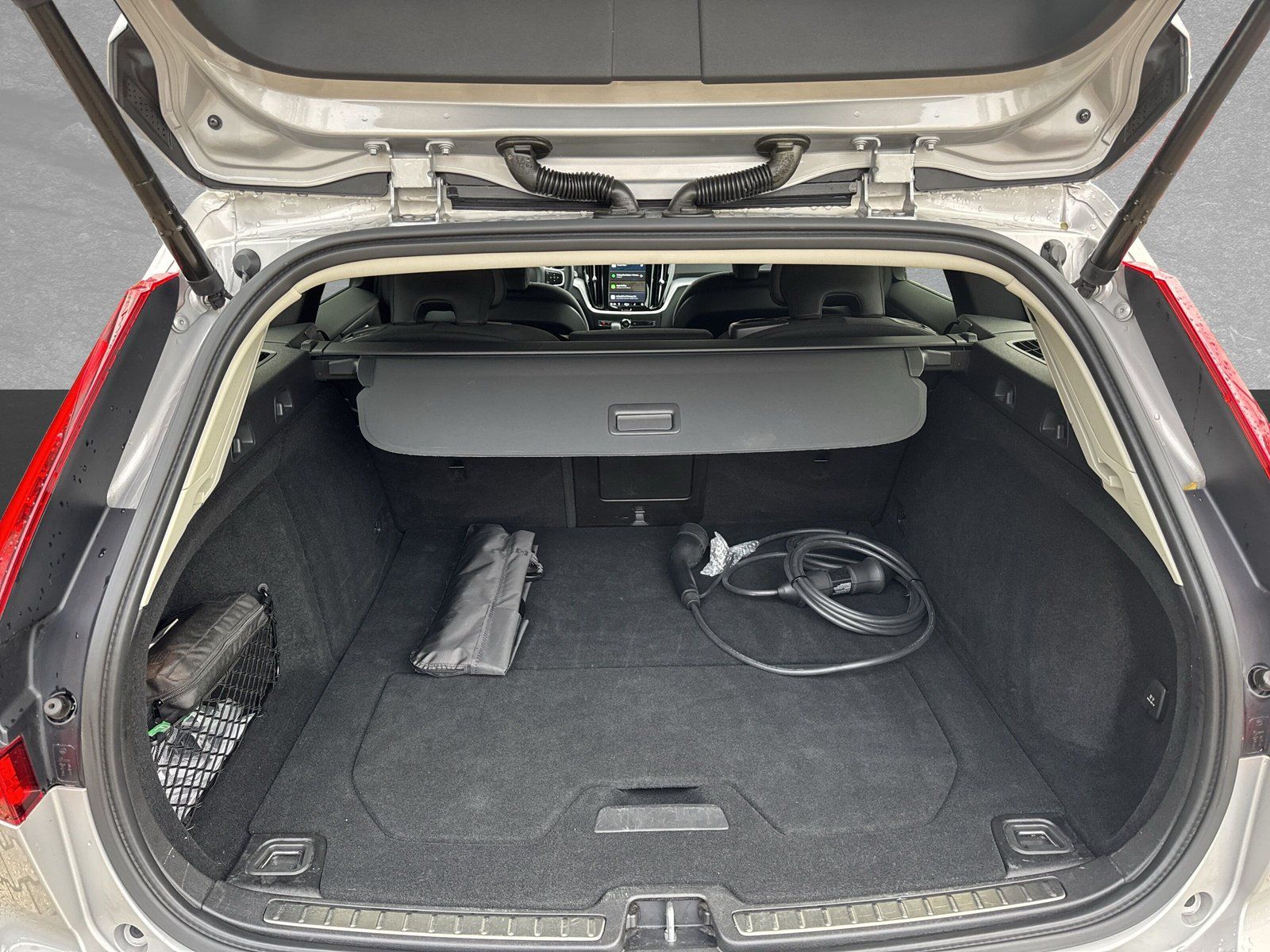 Volvo V60 Recharge T6 AWD Core+AHK+Winter Paket