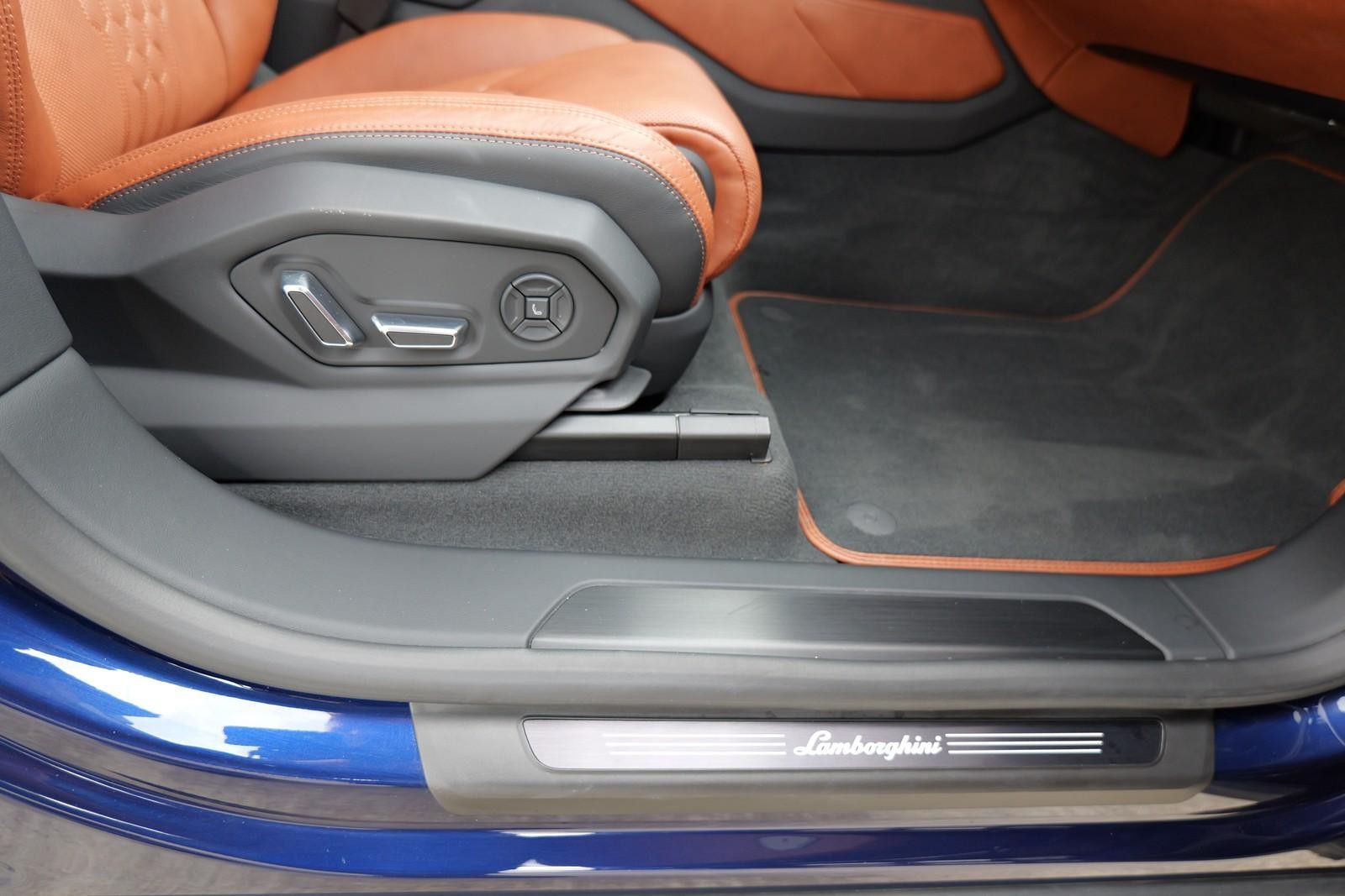 Lamborghini Urus S - Samsaru's Car Outlet
