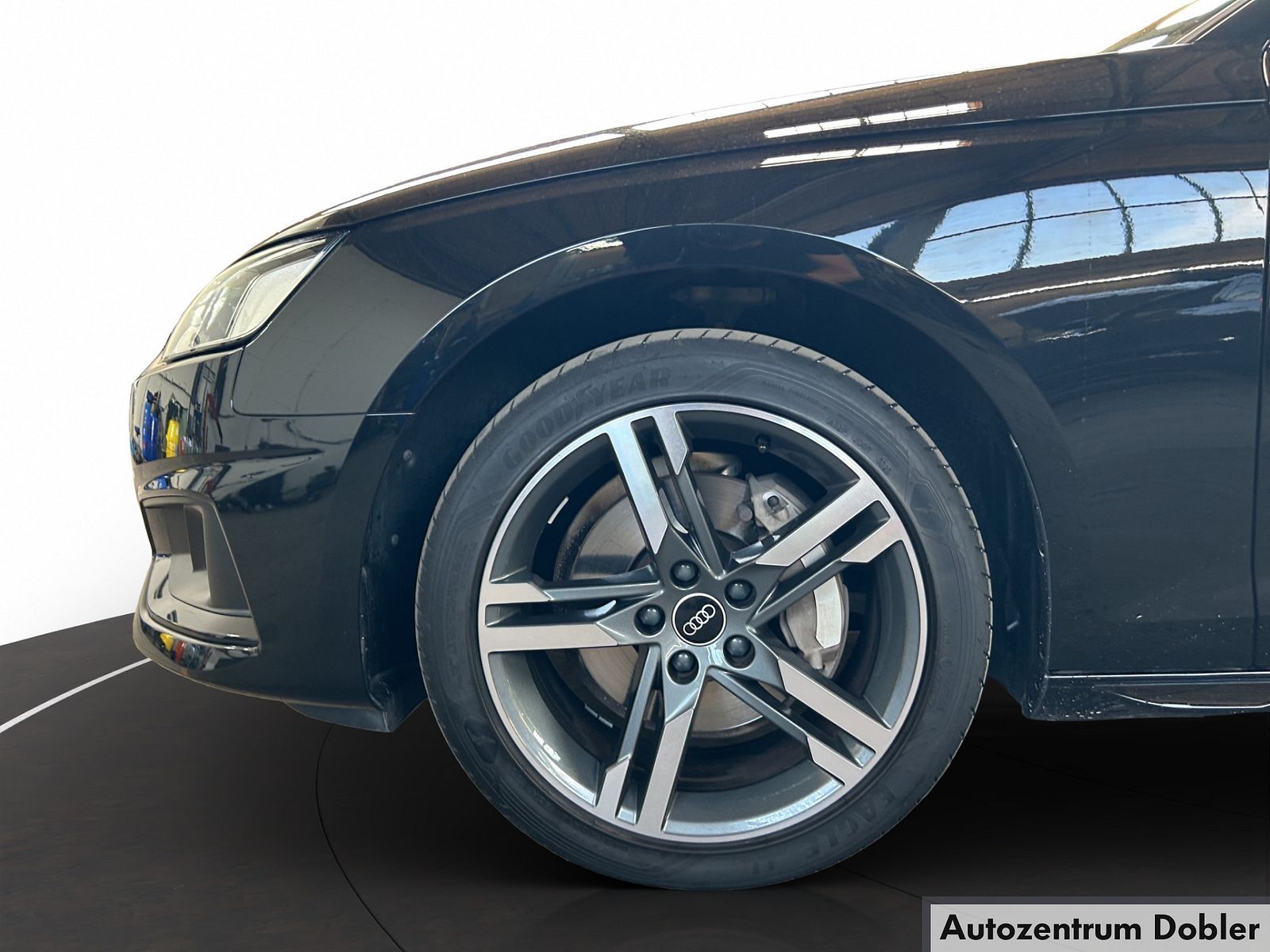 Audi A4 Avant 40 TFSI advanced S-tronic - Samsaru's Car Outlet
