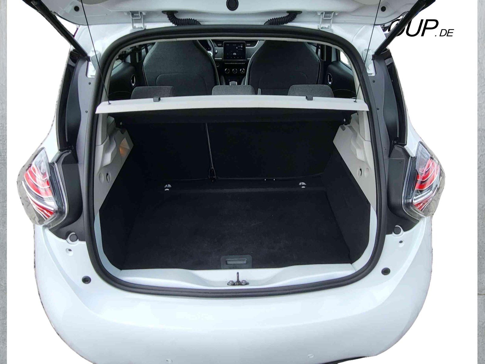 Renault Zoe Z.E.50 R*135* Experience - Samsaru's Car Outlet