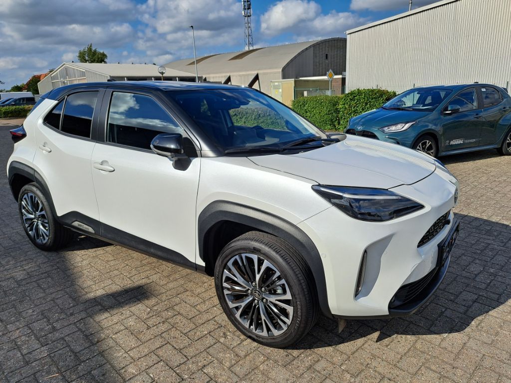 Toyota Yaris Cross Hybrid 1.5 VVT-i Elegant AHK, Teille