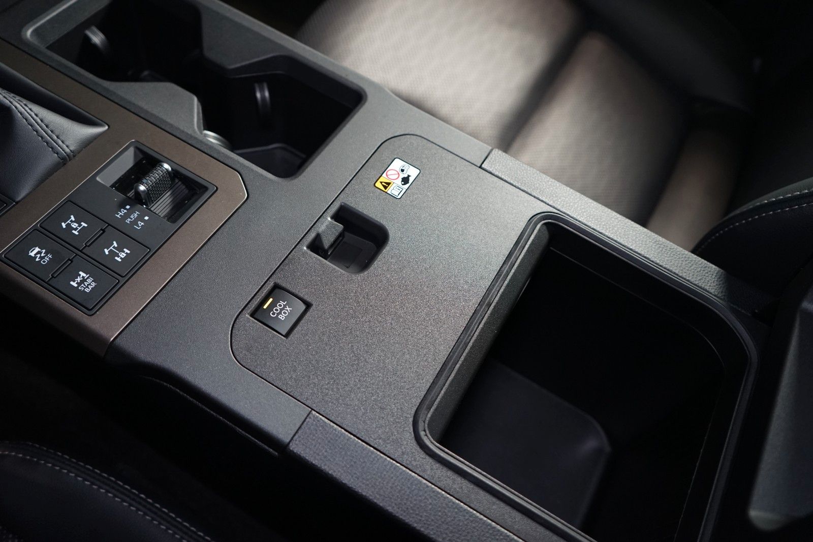 Toyota Land Cruiser EXECUTIVE*AUX.HEAT*JBL*74.545€NETTO