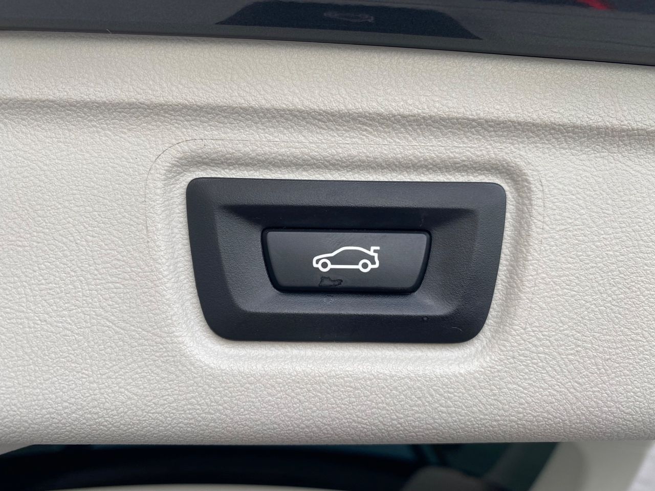BMW 316d Touring Business Advantage - Samsaru's Car Outlet