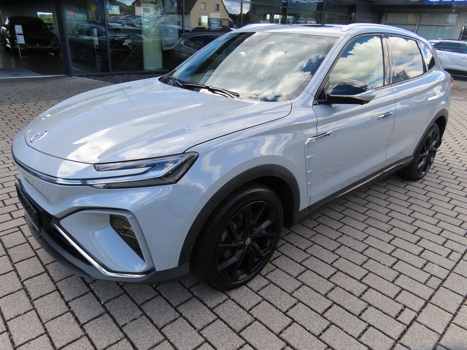MG Marvel R Performance 4X4