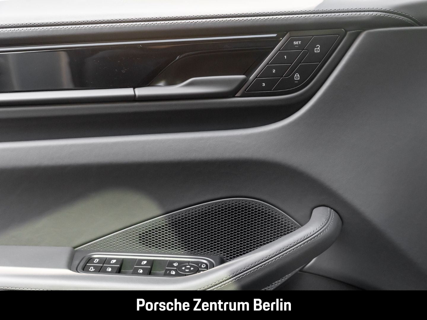 Porsche Macan 4S BOSE Luftfederung Panorama InnoDrive