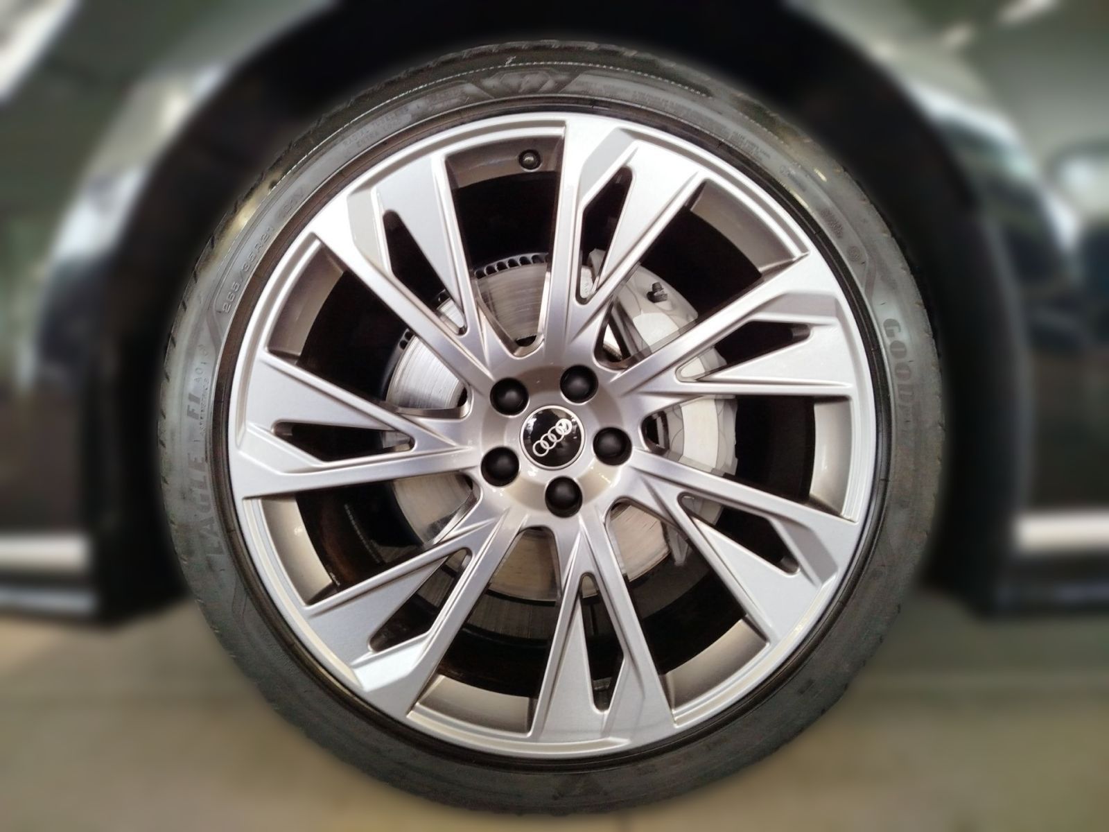 Audi A8 50 TDI quattro - Samsaru's Car Outlet
