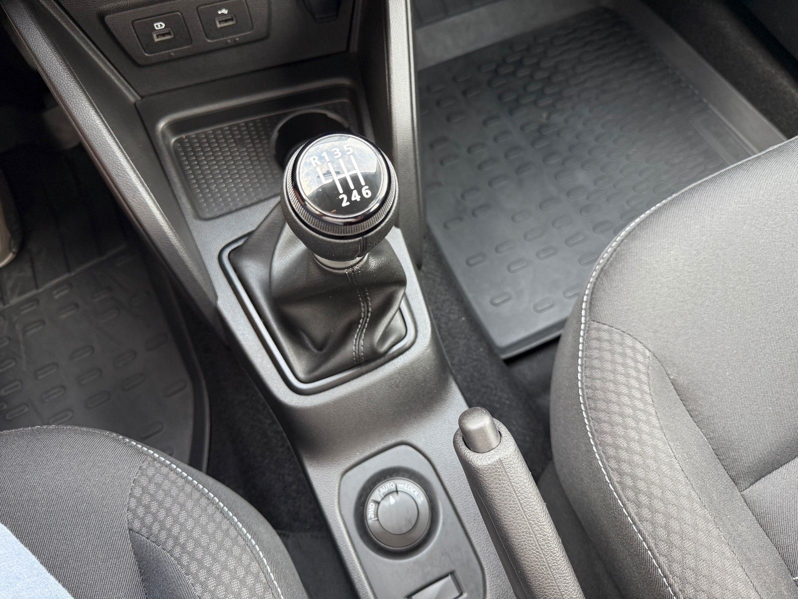 Dacia Duster II Expression 4WD - Samsaru's Car Outlet