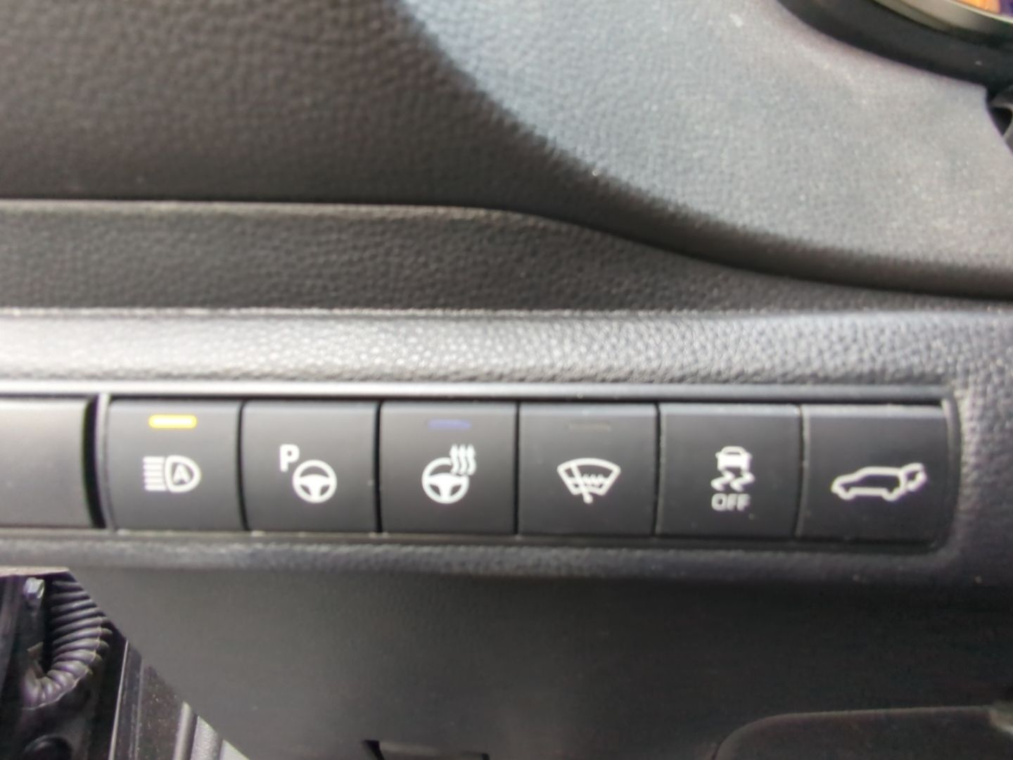 Toyota Corolla Touring Sports 2.0 Hybrid - Samsaru's Car Outlet
