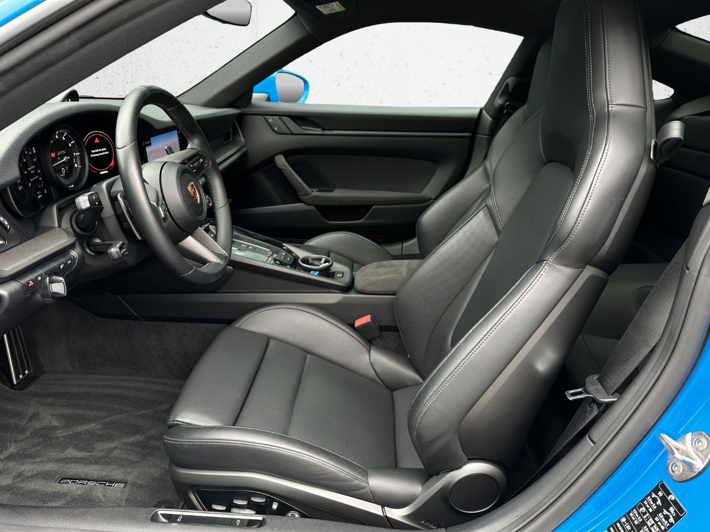 Porsche 992 911 Carrera 4 GTS BOSE 360° Sportsitze