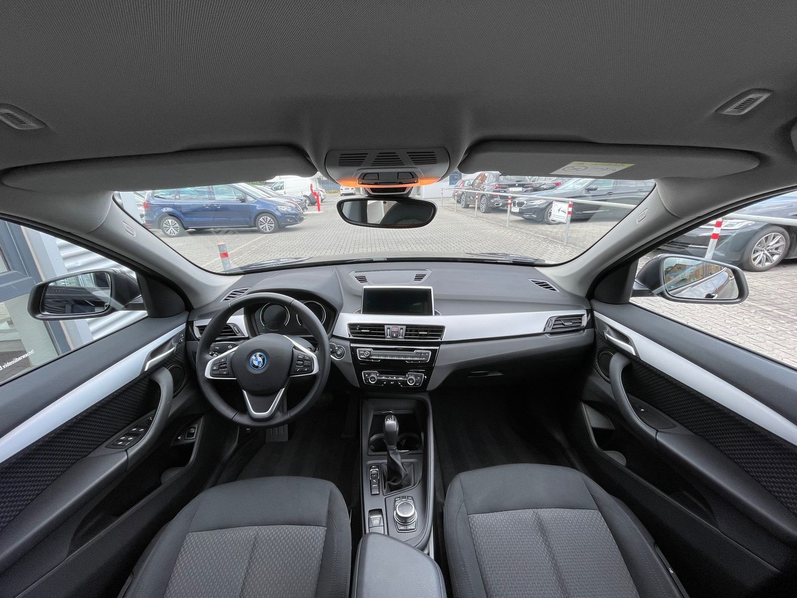 BMW X1 xDrive25e Advantage - Samsaru's Car Outlet
