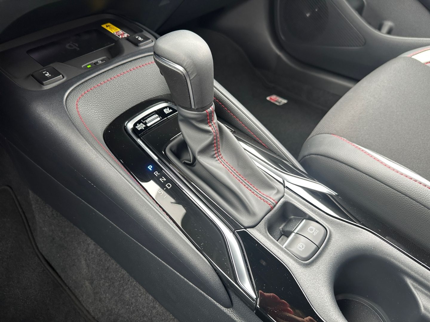Toyota Corolla 2.0 Hybrid TS GR Sport *Bi-LED*el. Heckk