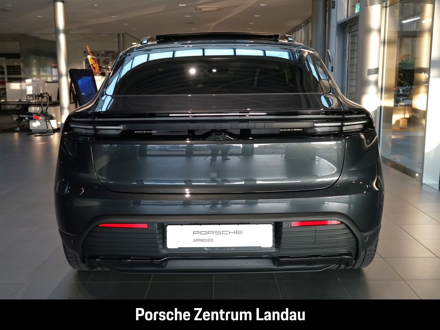 Porsche Macan 4S Burmester HA-Lenkung InnoDrive Head-Up