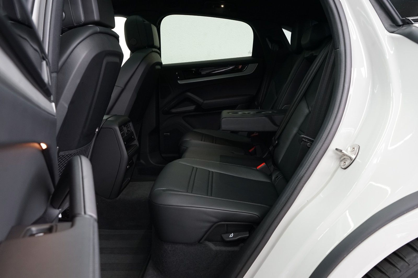 Porsche Cayenne Coupe E-Hybrid/Kreide/HUD/P-DISPLAY/AHK