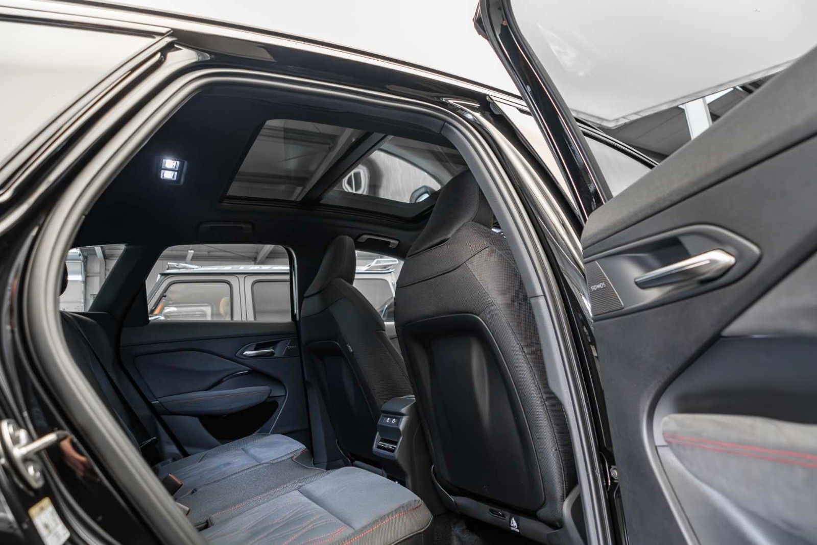 Audi Q3 35 TDI SUV / S-Line / Head Up / Tech Pro/Full