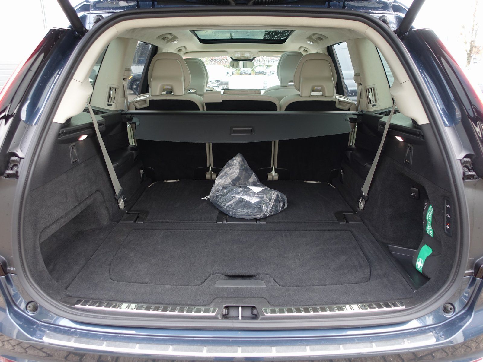 Volvo XC90 Ultra T8 AWD/B&W/FourC/AHK/Pano/360°/HeadUP