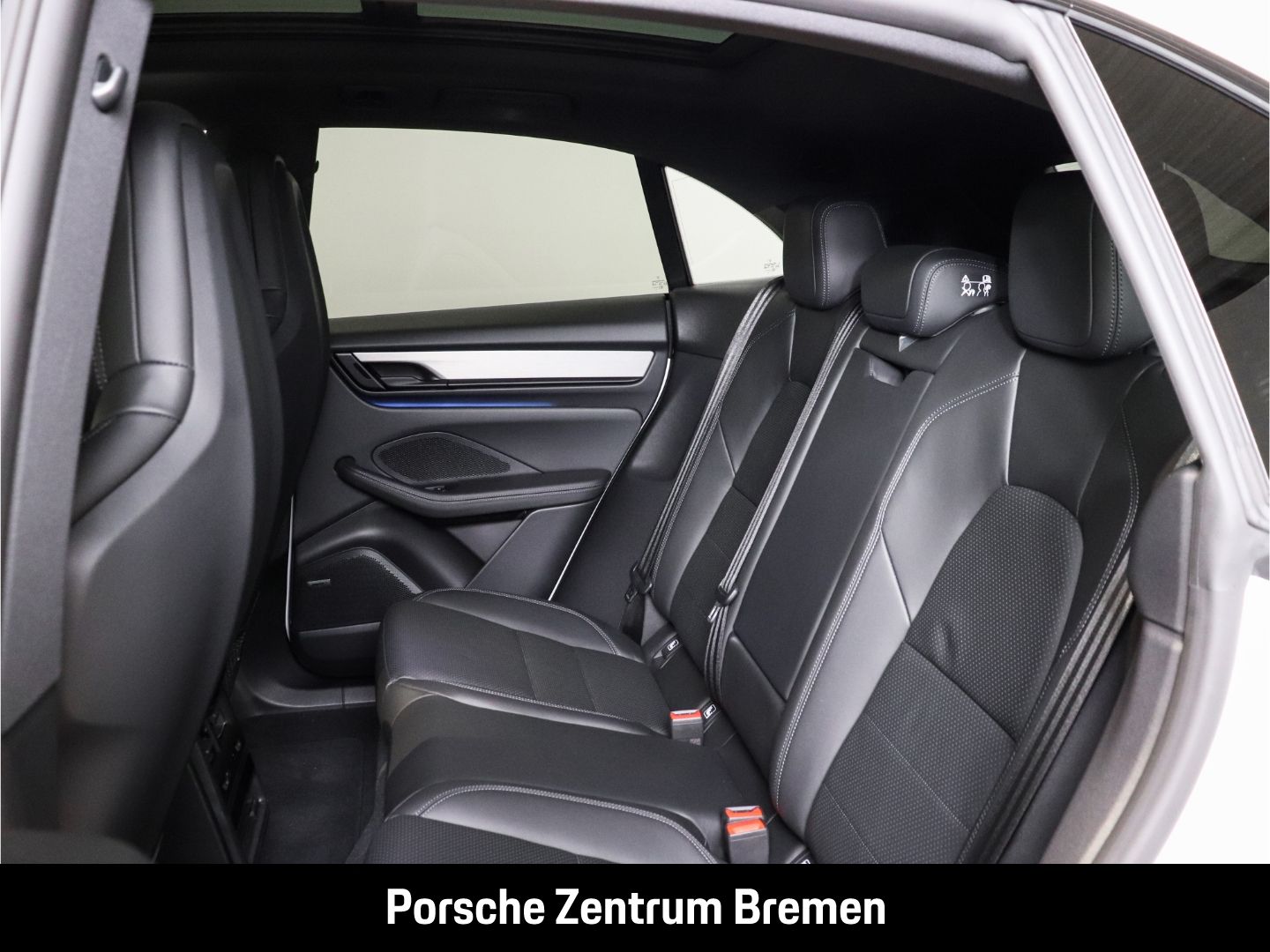 Porsche Macan 4 - Samsaru's Car Outlet