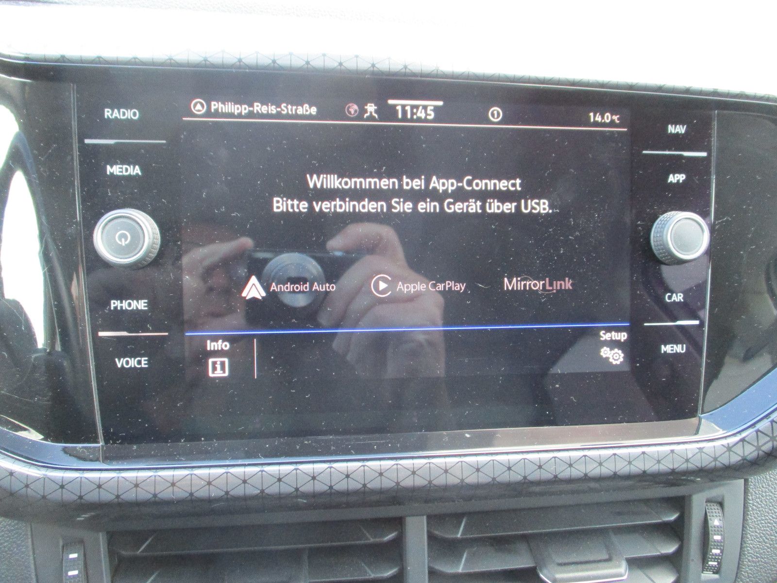 Volkswagen T-Cross Style DSG - Samsaru's Car Outlet