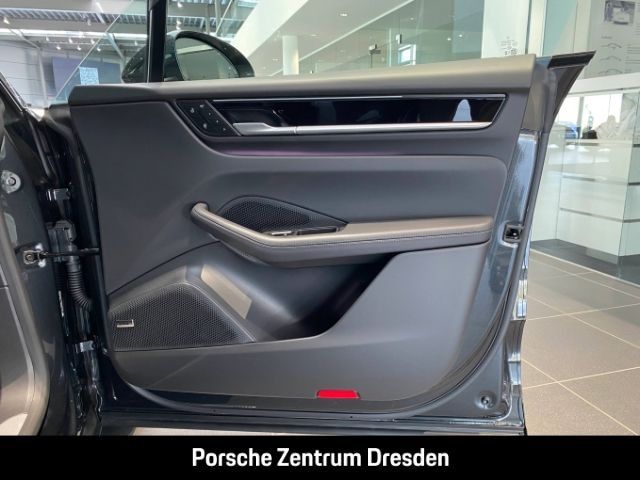 Porsche Macan - Samsaru's Car Outlet