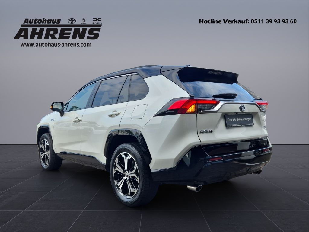 Toyota RAV4 Plug-In - Samsaru's Car Outlet