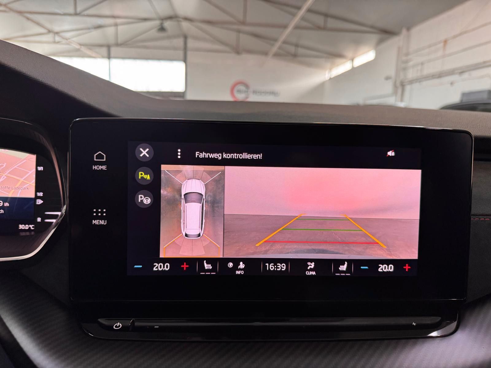 Skoda RS 4x4 PANO/HUD/360°/AHK/MASS/AMB/ACC/TRA.P.