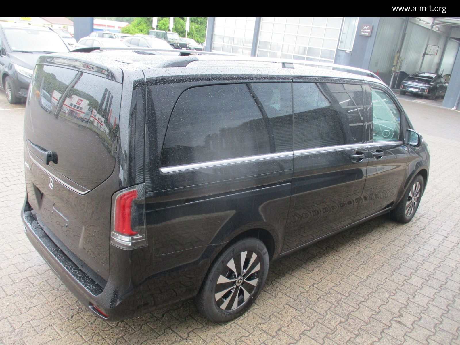 Mercedes-Benz V 300 d Avantg lang - Samsaru's Car Outlet