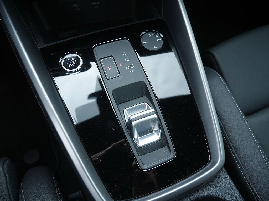 Audi A3 Sportback 40 TFSI Qu. S-line STANDHZ+B&O+ACC+