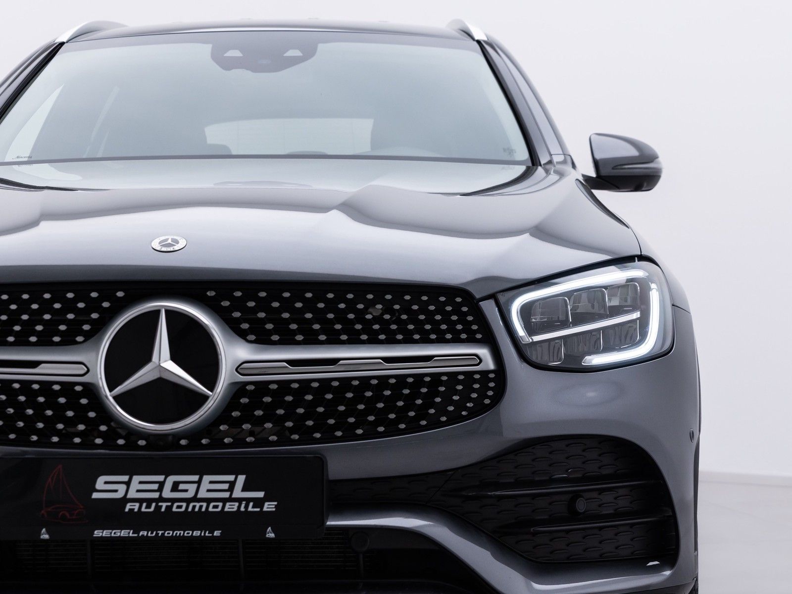 Mercedes-Benz GLC 300 e 4Matic /AMG-LINE/LED/HEAD-UP/360°KAM/