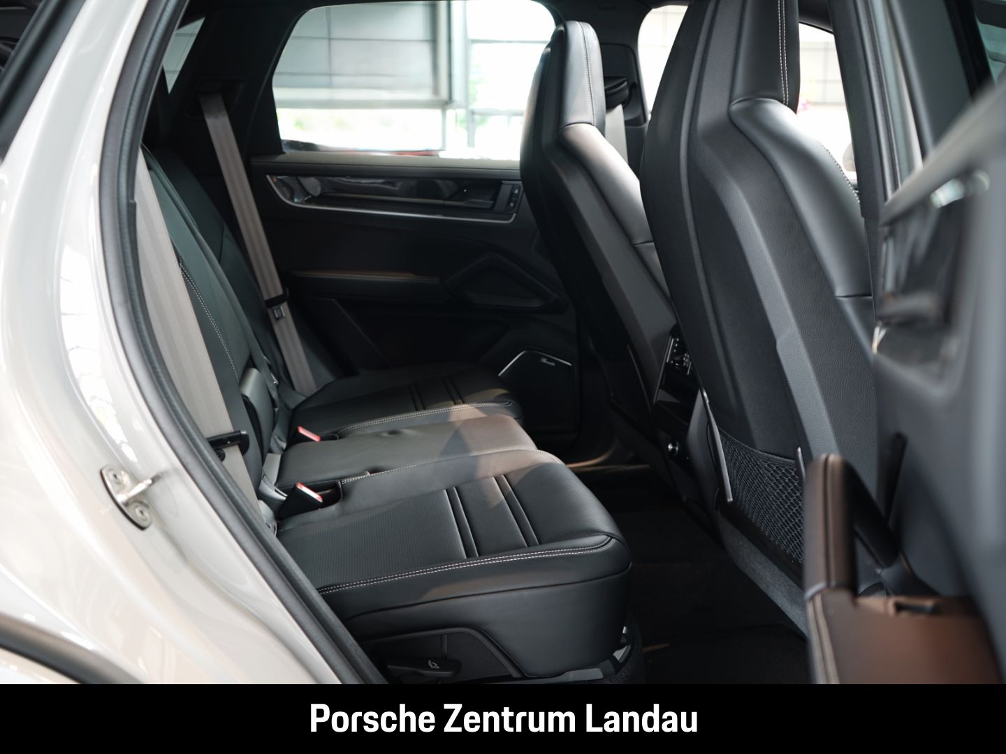 Porsche Cayenne E-Hybrid Burmester InnoDrive Head-Up