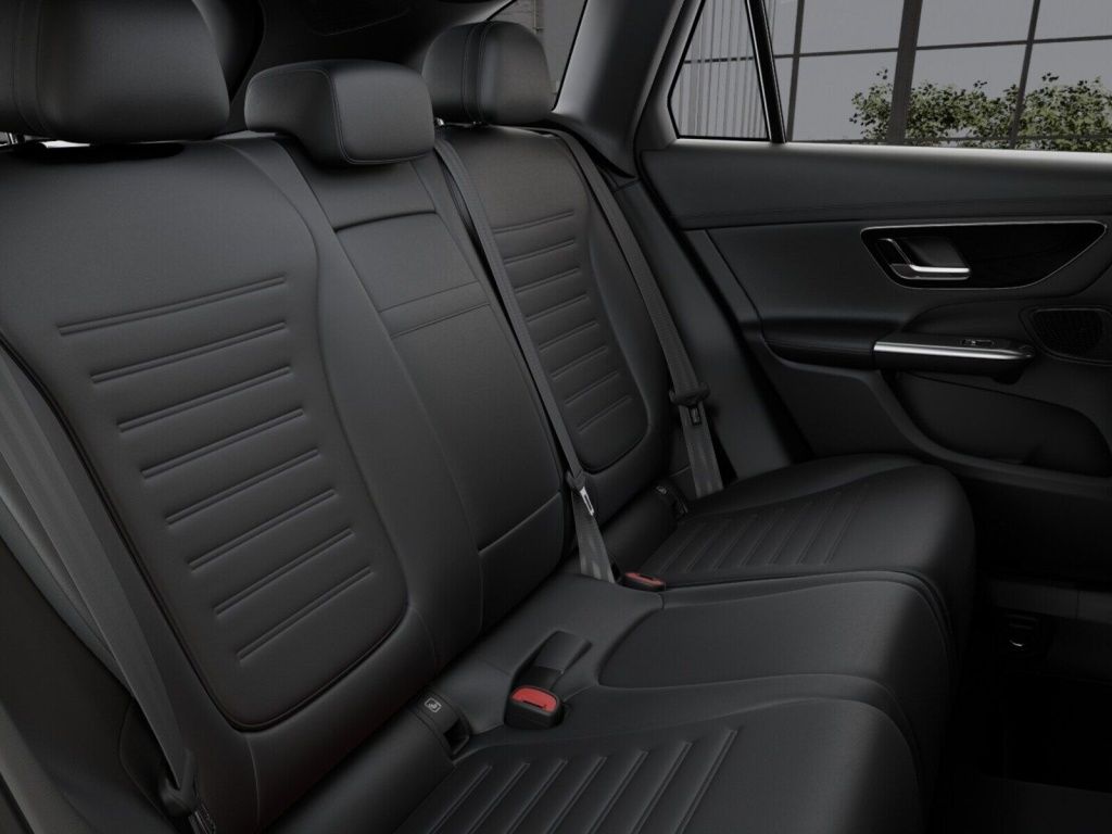 Mercedes-Benz GLC 300 4M AMG-Sport/Pano/AHK/Technik/360/AIRM