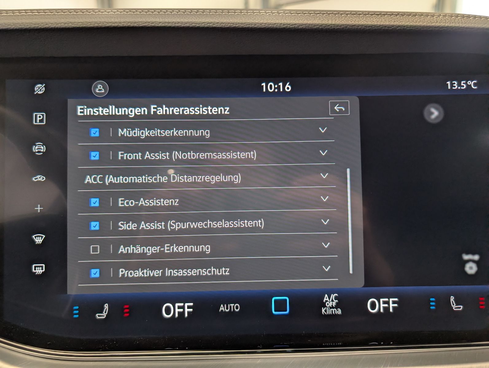 Volkswagen Touareg 3.0TDI 4M R-Line VOLL Black 22" UPE 114T