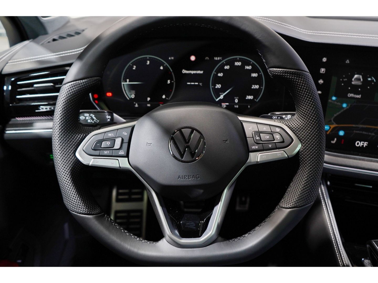 Volkswagen Touareg R-Line 3.0 TDI 360 Pano AHK