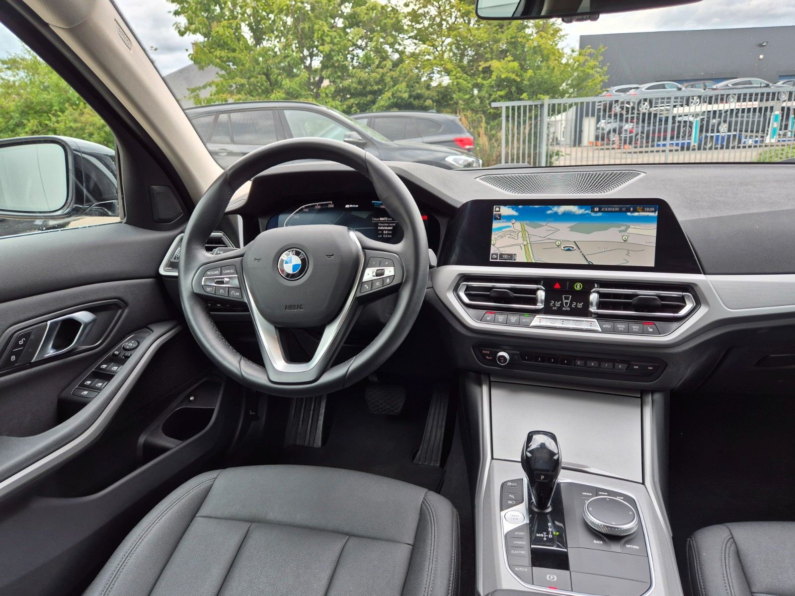 BMW 330 eA - Samsaru's Car Outlet