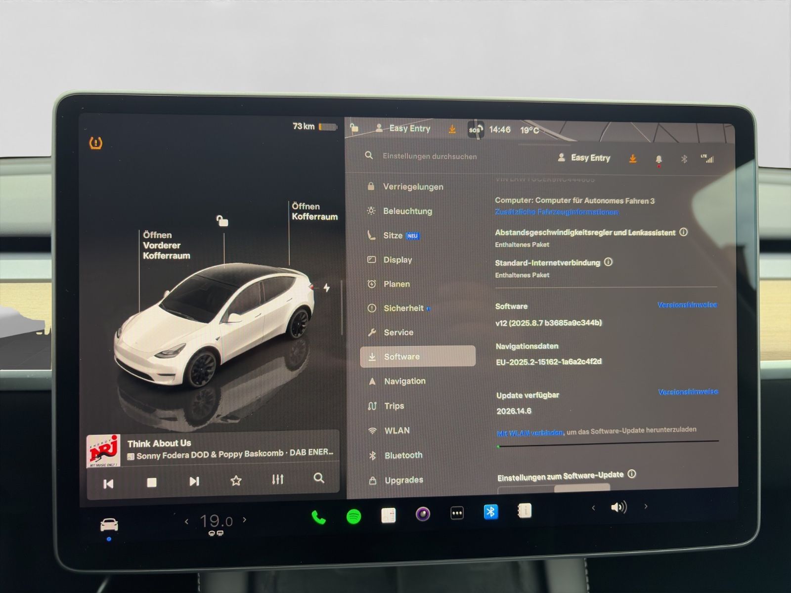 Tesla Model Y Long Range Dual AWD*Allwetter*1.Hand*AHK