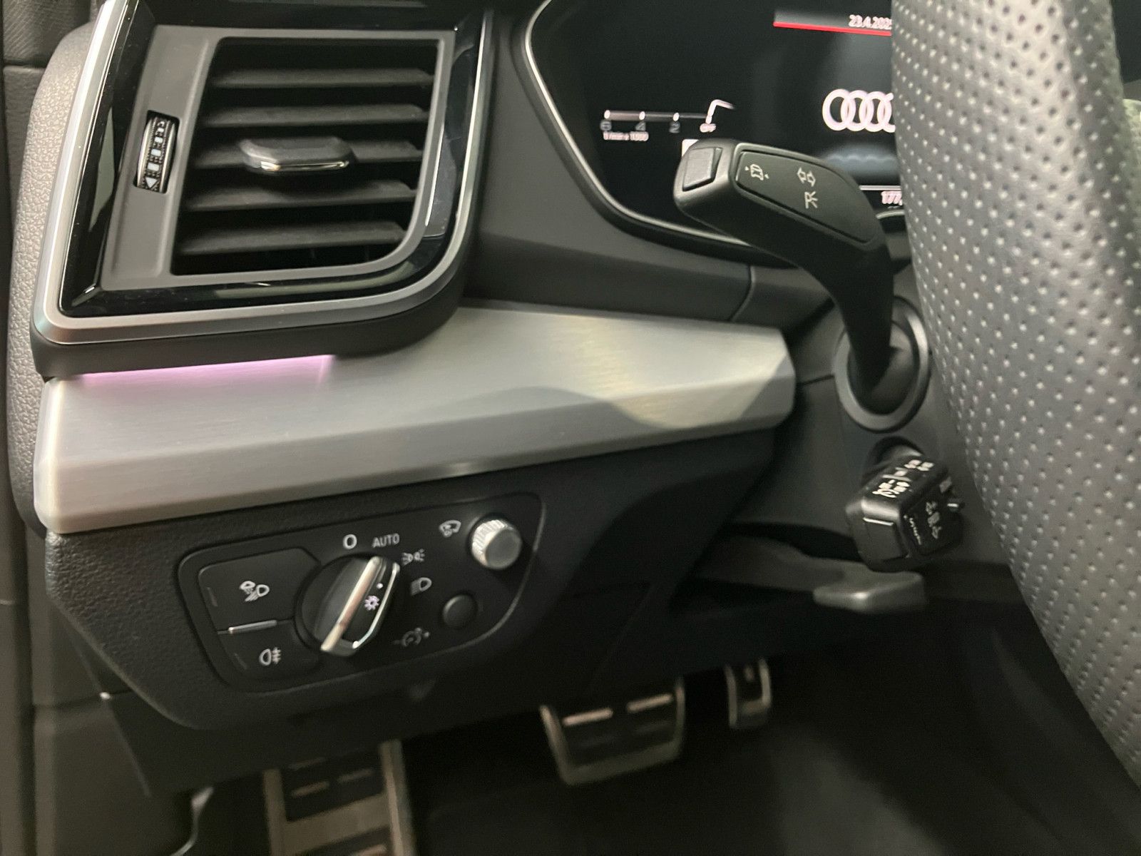 Audi Q5 Sportback 40 TDI quattro S line - Samsaru's Car Outlet